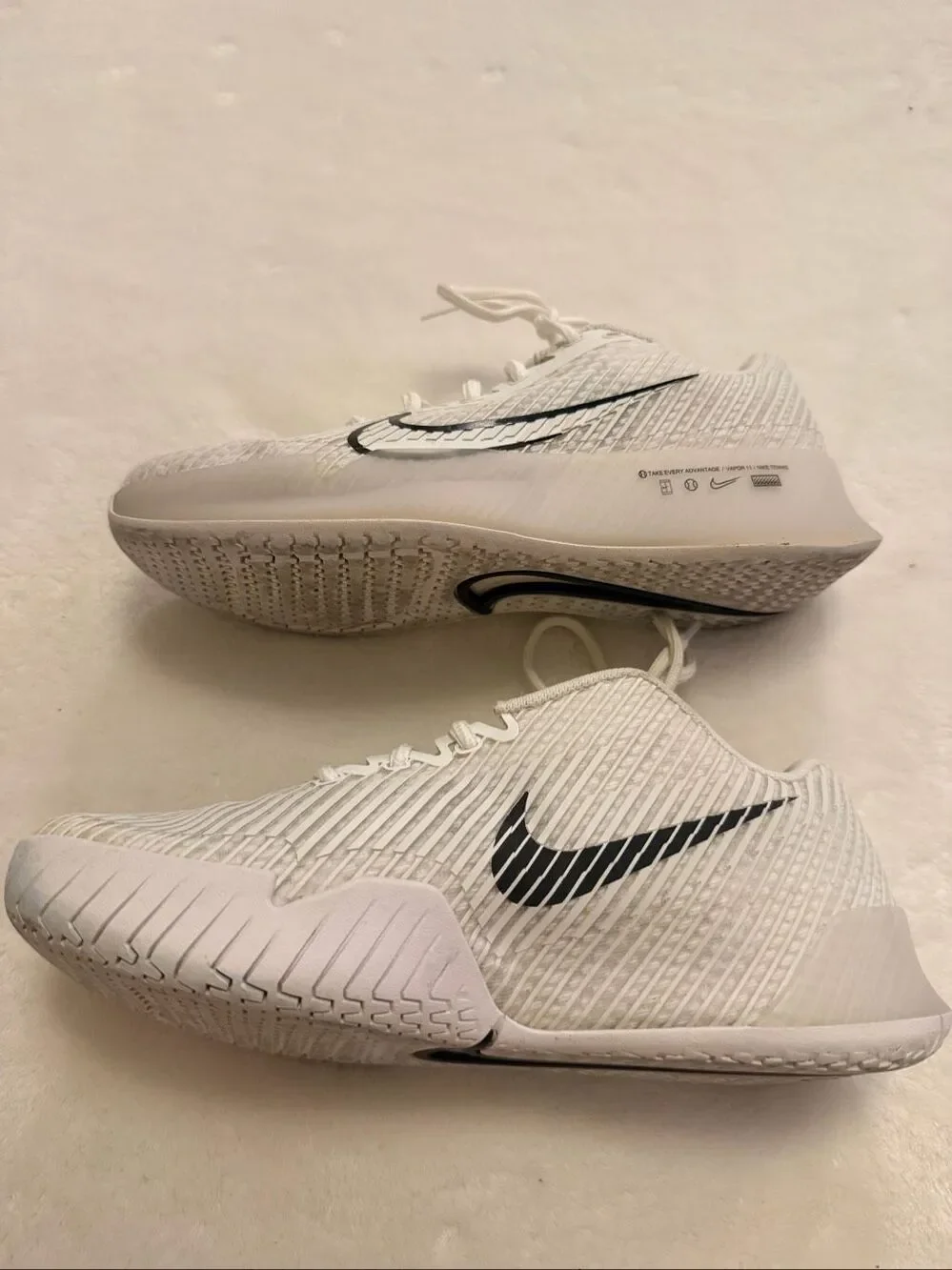 Nike Court Air Zoom Vapor 11 White Black Tennis Shoes Women’s 7 DR6965-100